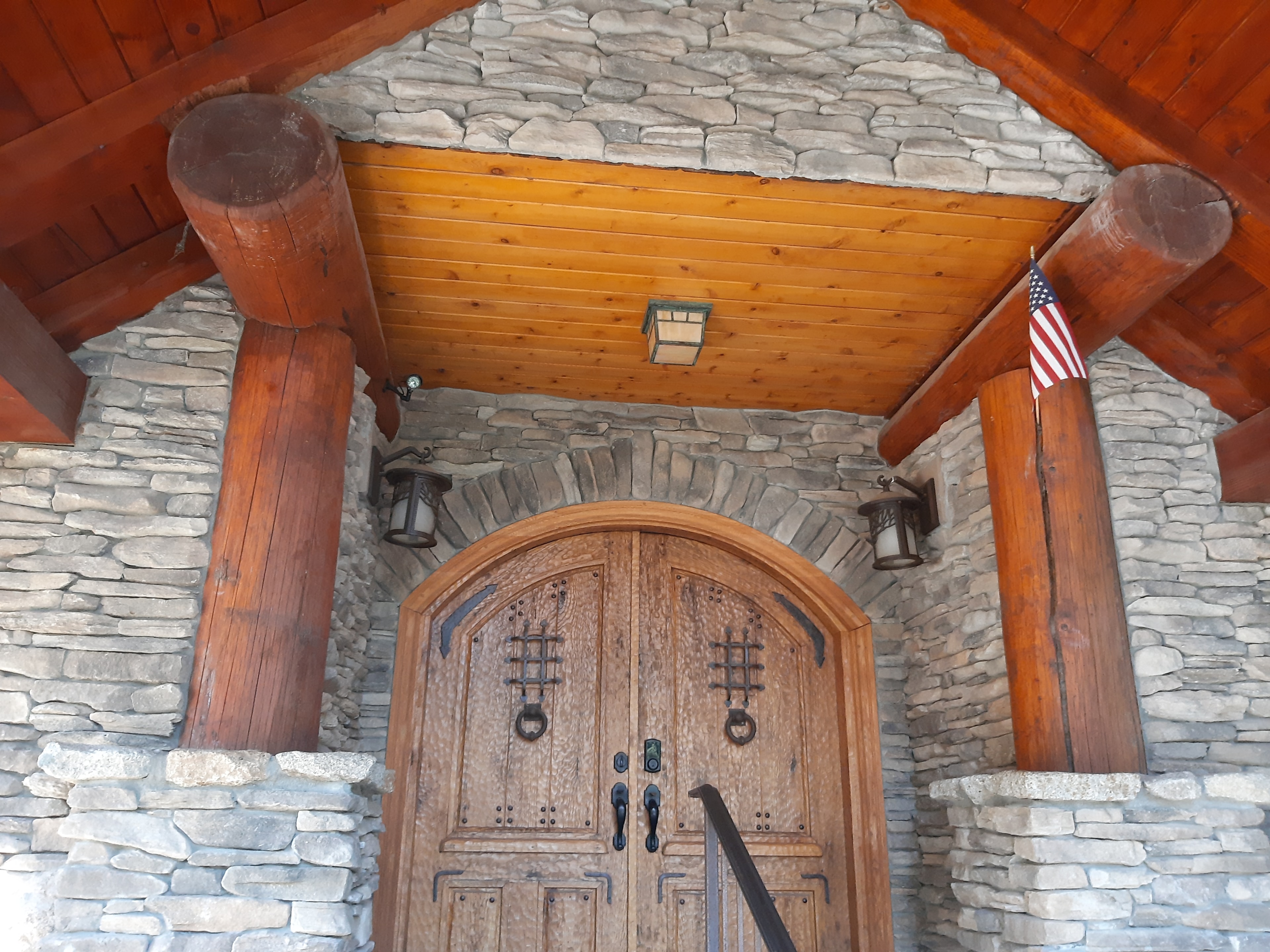 Log & stone entry portico